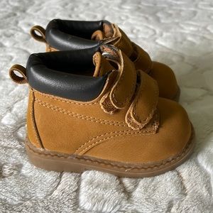 2M Trail Guide boots